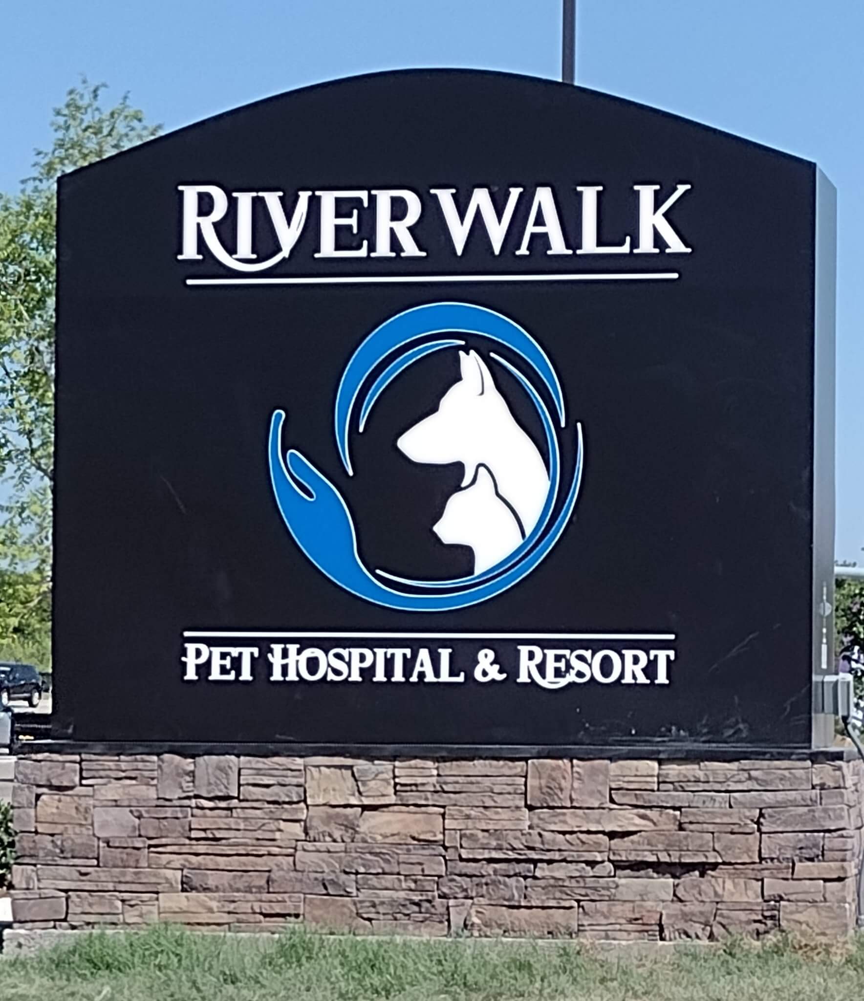 Best Vet in Grapevine and Flower Mound, TX 76051 | Riverwalk Pet Hospital &  Resort